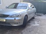 Toyota Camry 2004 года за 6 300 000 тг. в Шымкент – фото 2