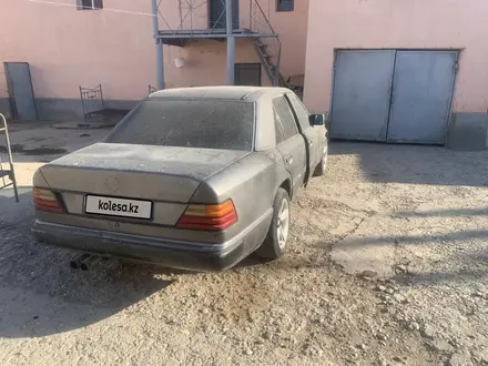 Mercedes-Benz E 260 1991 года за 700 000 тг. в Шымкент – фото 4