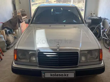 Mercedes-Benz E 200 1994 года за 2 800 000 тг. в Жезказган – фото 5