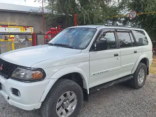 Mitsubishi Montero Sport