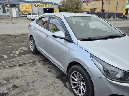 Hyundai Accent 2017 года за 6 750 000 тг. в Семей