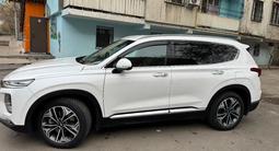 Hyundai Santa Fe 2020 годаfor14 000 000 тг. в Алматы