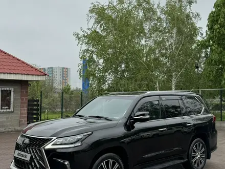 Lexus LX 570 2018 года за 55 000 000 тг. в Алматы – фото 2