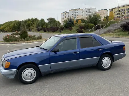 Mercedes-Benz E 230 1989 года за 1 500 000 тг. в Талдыкорган – фото 4