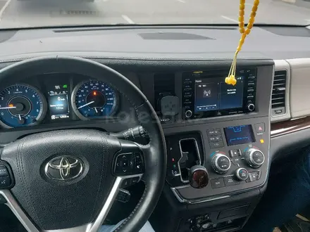 Toyota Sienna 2018 года за 17 500 000 тг. в Шымкент – фото 6