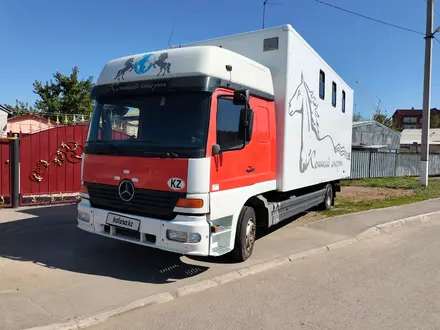 Mercedes-Benz  Atego 2001 года за 12 500 000 тг. в Астана – фото 2