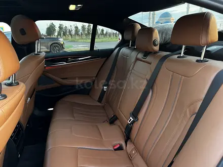 BMW 530 2018 года за 22 900 000 тг. в Астана – фото 23