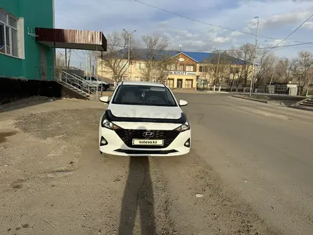 Hyundai Accent 2020 года за 8 000 000 тг. в Жезказган