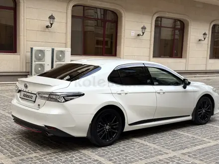 Toyota Camry 2021 года за 15 500 000 тг. в Алматы – фото 5