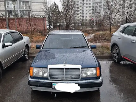 Mercedes-Benz E 230 1992 года за 1 300 000 тг. в Алматы