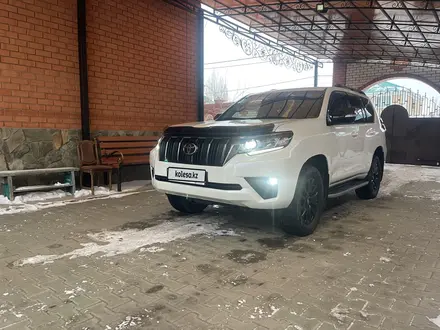 Toyota Land Cruiser Prado 2021 года за 24 000 000 тг. в Актобе – фото 2