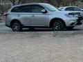 Mitsubishi Outlander 2015 годаfor8 500 000 тг. в Актау – фото 2