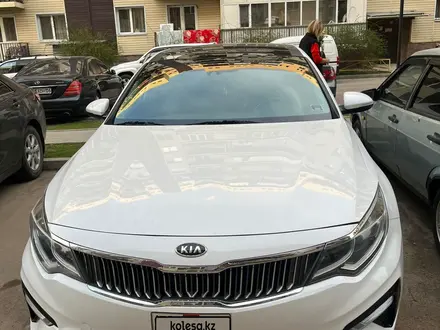 Kia Optima 2018 года за 6 000 000 тг. в Алматы – фото 2