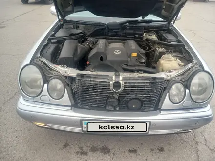 Mercedes-Benz E 280 1997 года за 4 000 000 тг. в Алматы