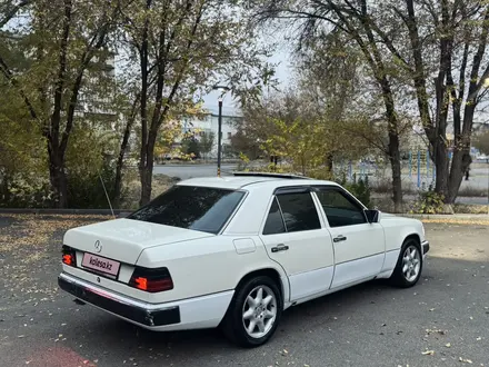 Mercedes-Benz E 280 1993 года за 1 750 000 тг. в Талдыкорган – фото 7