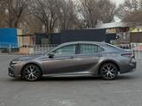 Toyota Camry 2021 года за 14 000 000 тг. в Тараз – фото 3