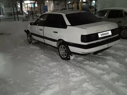 Volkswagen Passat 1993 года за 950 000 тг. в Актобе – фото 3