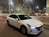 Hyundai Elantra 2023 года за 9 400 000 тг. в Астана – фото 2