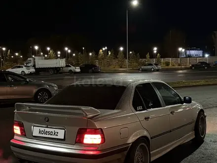 BMW 318 1997 года за 2 200 000 тг. в Астана – фото 3
