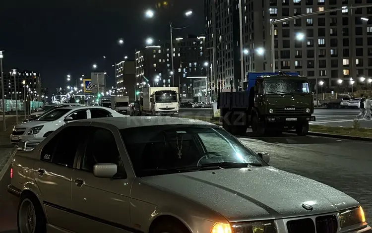 BMW 318 1997 годаүшін2 200 000 тг. в Астана