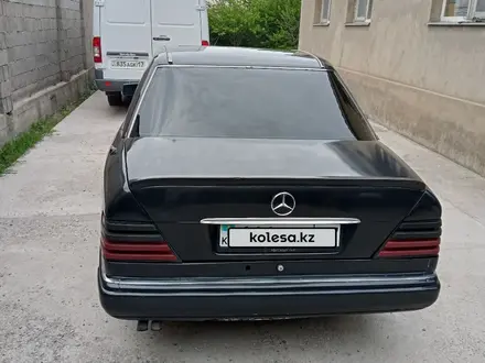 Mercedes-Benz E 280 1994 года за 1 650 000 тг. в Шымкент – фото 4