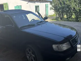 Audi 100, 1992