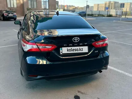 Toyota Camry 2020 года за 13 300 000 тг. в Атырау – фото 5