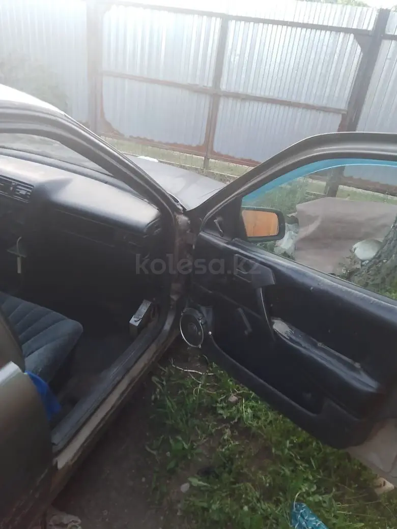 Opel Vectra, 1992