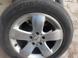 3 шт диска с шинами на мерс за 70 000 тг. в Шымкент