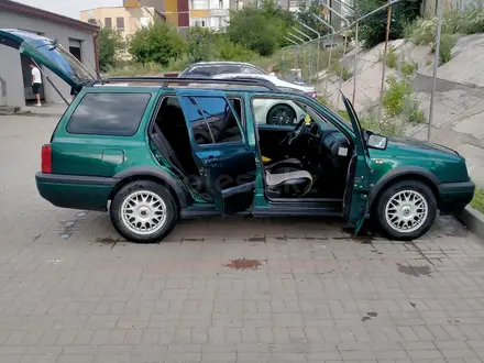 Volkswagen Golf 1995 года за 2 700 000 тг. в Караганда – фото 4