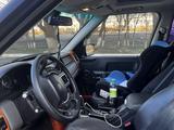 Land Rover Range Rover 2006 года за 6 900 000 тг. в Алматы – фото 2