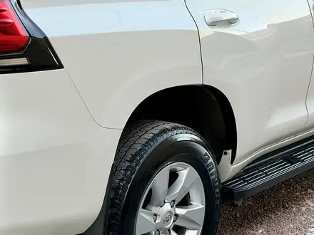 Toyota Land Cruiser Prado 2019 года за 22 500 000 тг. в Алматы – фото 12