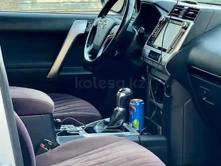 Toyota Land Cruiser Prado 2019 года за 22 500 000 тг. в Алматы – фото 19