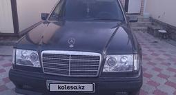 Mercedes-Benz E 200 1993 года за 2 100 000 тг. в Костанай