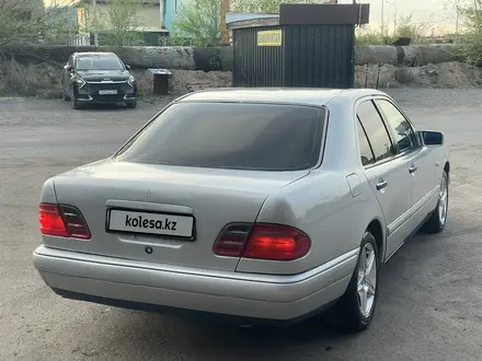Mercedes-Benz E 280 1996 года за 2 250 000 тг. в Караганда – фото 5