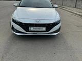 Hyundai Elantra 2021 года за 10 100 000 тг. в Алматы – фото 4