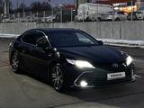 Toyota Camry 2021 годаүшін17 450 000 тг. в Алматы – фото 3