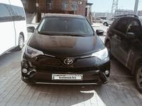 Toyota RAV4 2018 года за 13 000 000 тг. в Актау