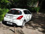 Peugeot 308 2012 годаүшін3 200 000 тг. в Алматы – фото 2