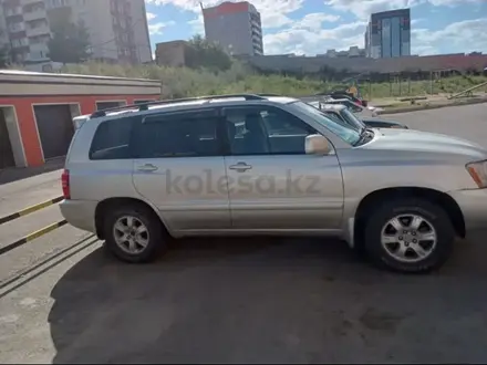 Toyota Highlander 2003 года за 5 700 000 тг. в Усть-Каменогорск – фото 2