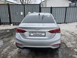 Hyundai Accent 2020 года за 7 000 000 тг. в Актобе – фото 4