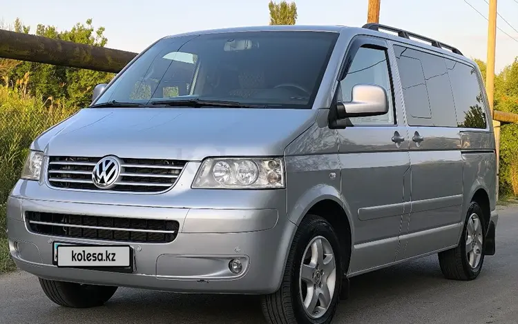 Volkswagen Multivan 2005 годаүшін11 500 000 тг. в Тараз