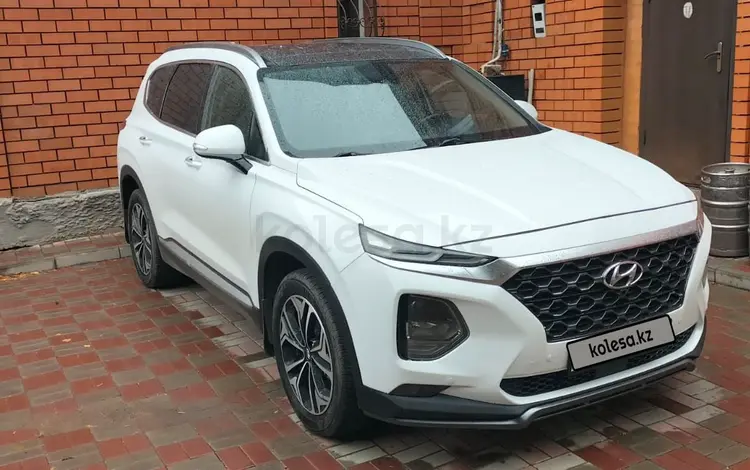 Hyundai Santa Fe 2019 года за 12 950 000 тг. в Павлодар