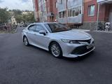 Toyota Camry 2021 годаүшін13 300 000 тг. в Астана – фото 3