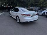 Toyota Camry 2021 годаүшін13 300 000 тг. в Астана – фото 5