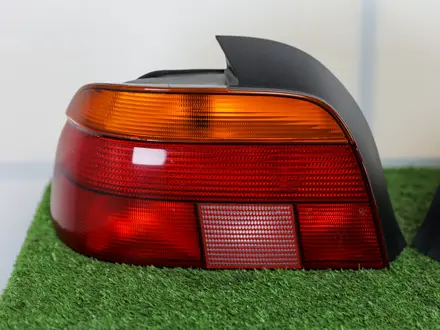 Задний левый правый фонарь (фара, плафон, стоп, габарит) на BMW 5 E39 за 15 000 тг. в Алматы – фото 2
