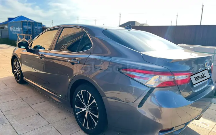 Toyota Camry 2020 годаfor11 200 000 тг. в Астана