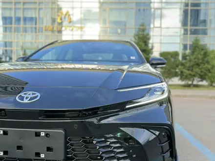 Toyota Camry 2024 года за 17 100 000 тг. в Астана – фото 9