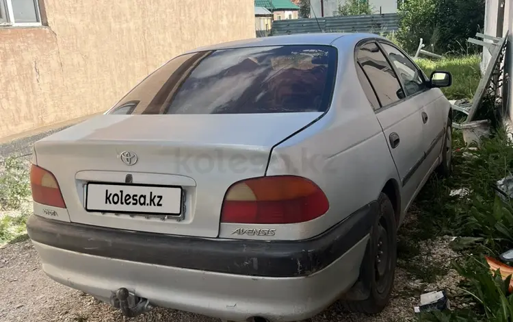 Toyota Avensis 1999 годаүшін2 400 000 тг. в Астана