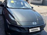 Hyundai Elantra 2023 годаfor10 850 000 тг. в Алматы